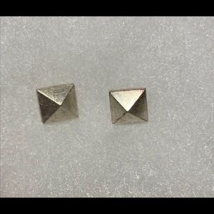 Stella & Dot Cleopatra Pyramid Earrings